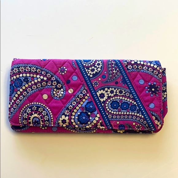 Vera Bradley Handbags - NWOT Oversized Vera Bradley Wallett